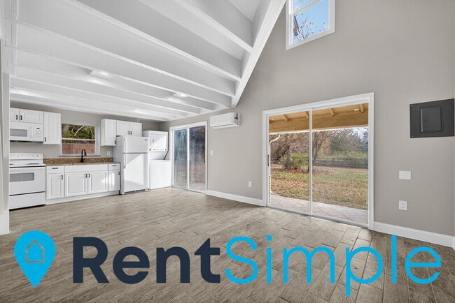 Building Photo - 4571 Weston Rd