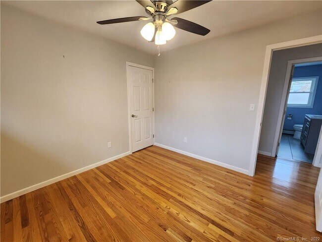 Building Photo - 24 Savi Ave