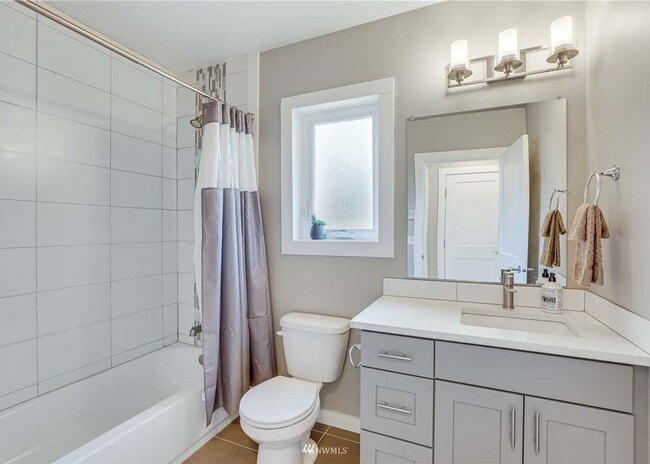 Building Photo - NOW AVAILABLE FOR RENT-4bd/2ba -8816 S Yakima Ave, Tacoma, WA 98444