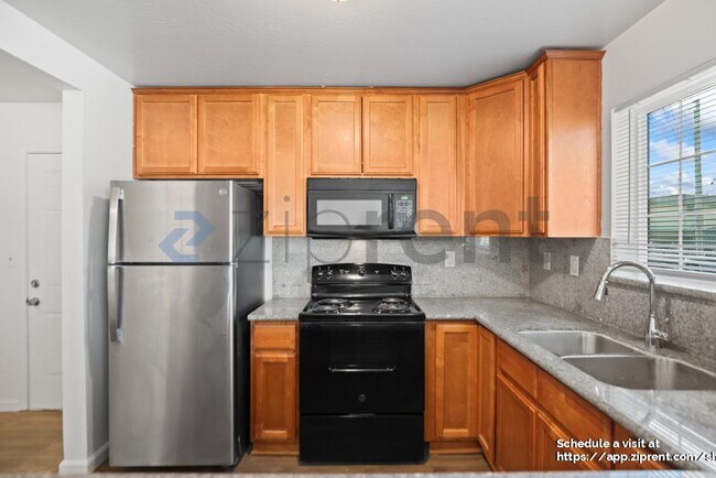 Building Photo - 29213 Dixon St