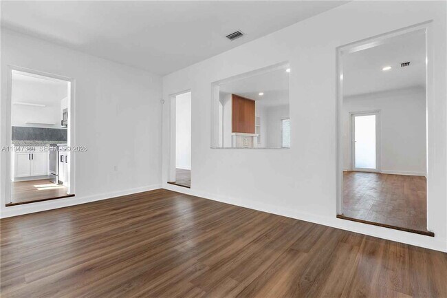 Building Photo - Southwest 26th Street, Miami, FL 33133 - 3 BR 2 BA single-family home