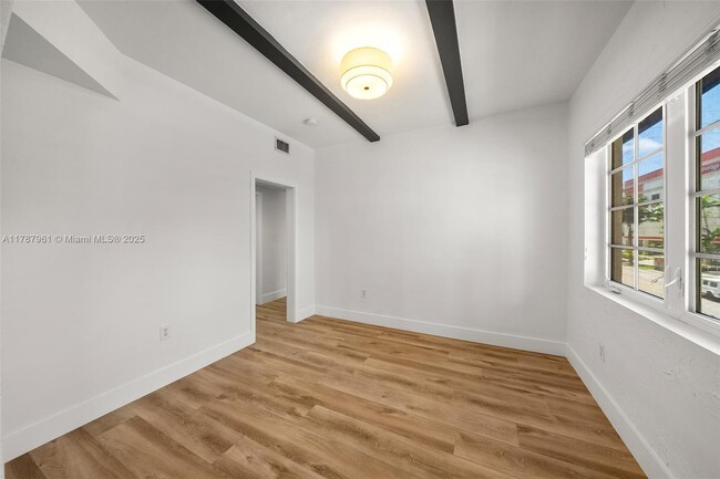 Building Photo - 2411 Biscayne Blvd