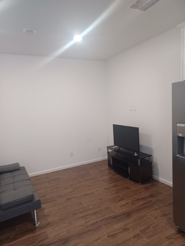 Building Photo - 4554 N 92nd Ln