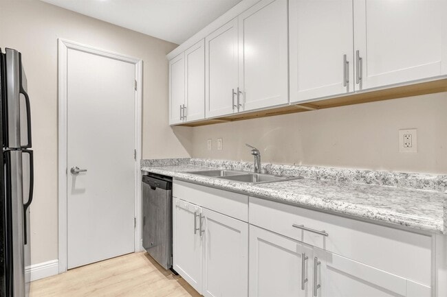 Building Photo - 12036 FL A1AAlt
