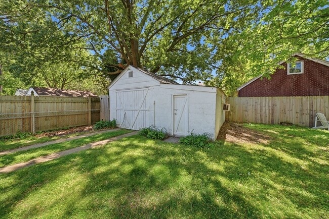 Building Photo - 3727 Henrico St