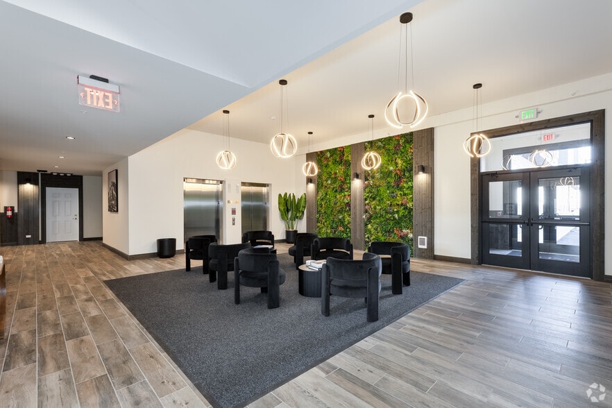 Lobby Photo - Pine Street Apartments