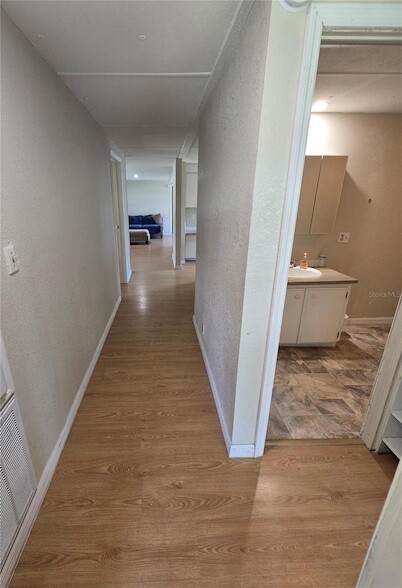 Building Photo - 1634 Dolphin Dr