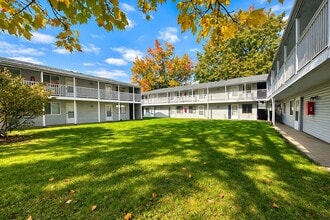 Building Photo - Cozy and comfortable apartments on Massillon Road!