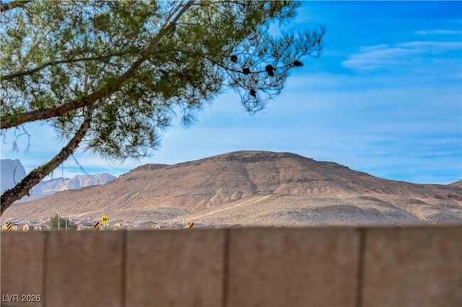 Building Photo - 9260 Pembrook Falls Ave