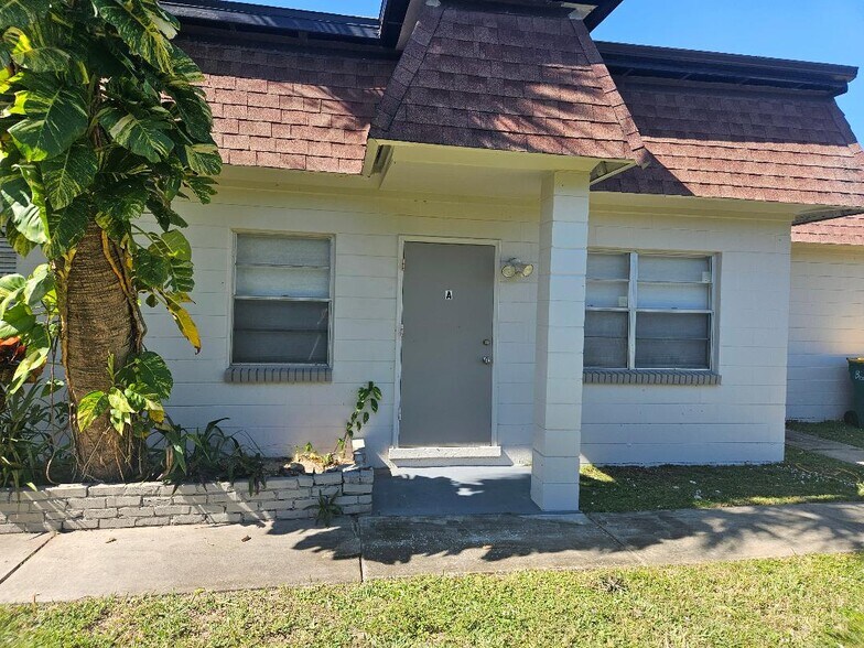 Front View - 18 North Ct