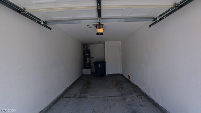 Building Photo - 8020 Cetus Cir