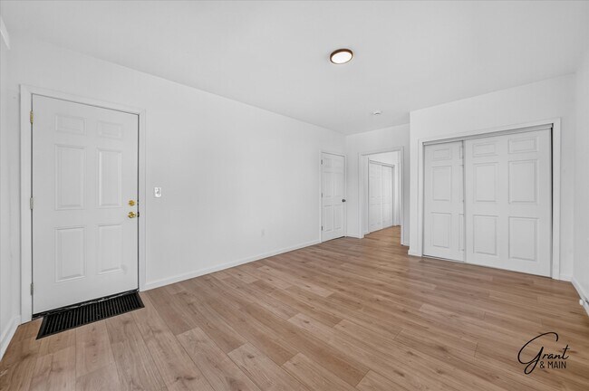 Building Photo - 12932 Greiner St