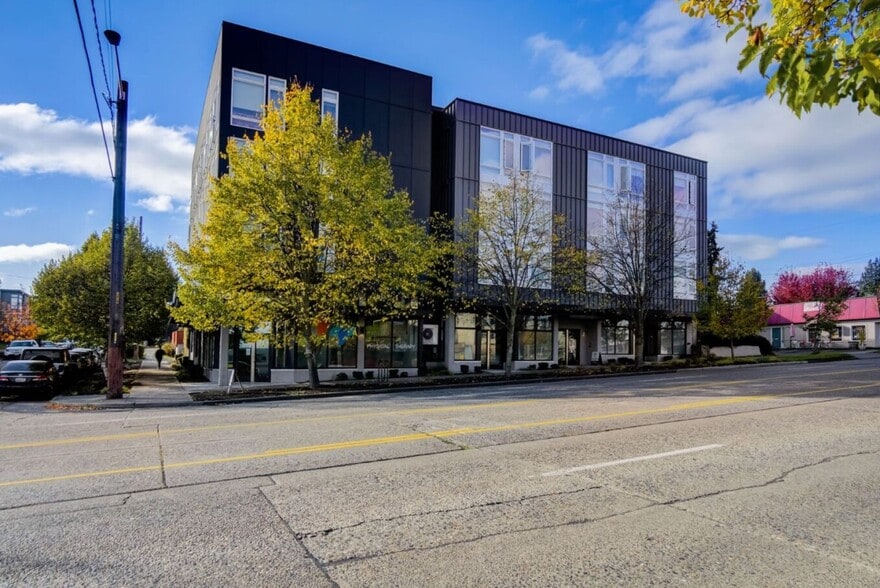 Interior Photo - The Grove Ballard