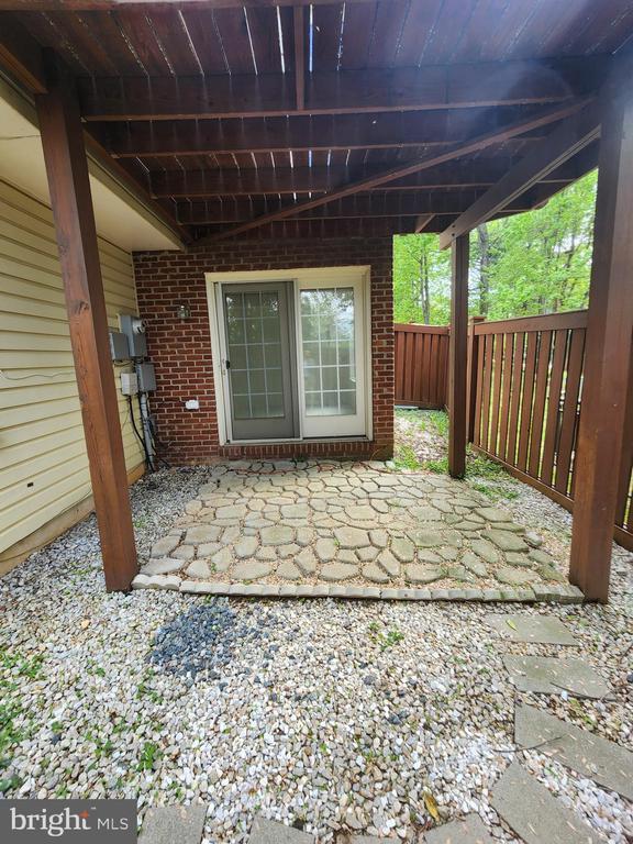 Building Photo - 4020 Heatherstone Ct