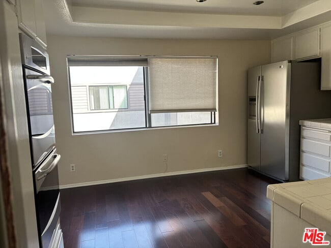 Building Photo - 4541 Alla Rd