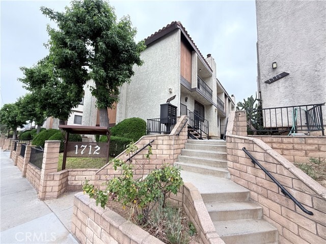 Building Photo - 1712 S 6th St