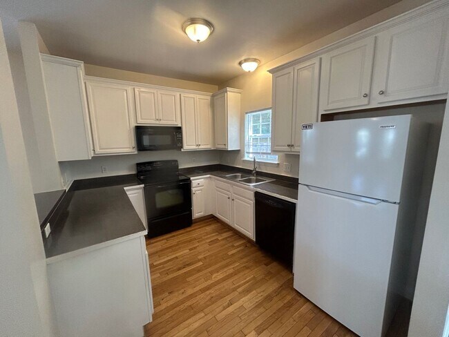 Building Photo - 168 Canal Pl Cir