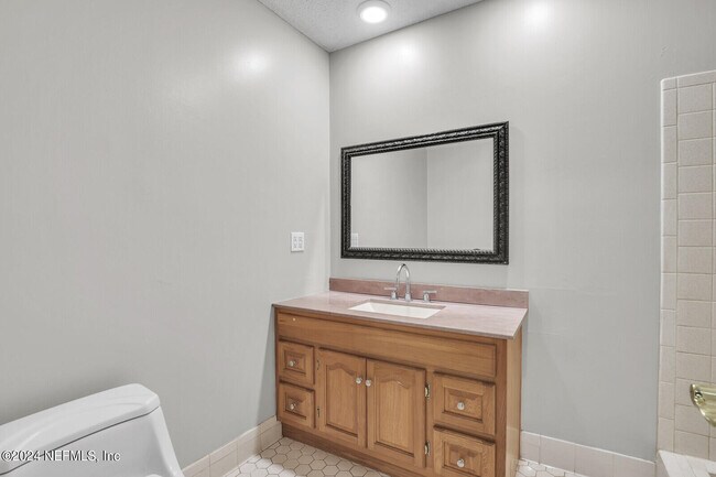 Building Photo - 3917 Tara Hall Dr