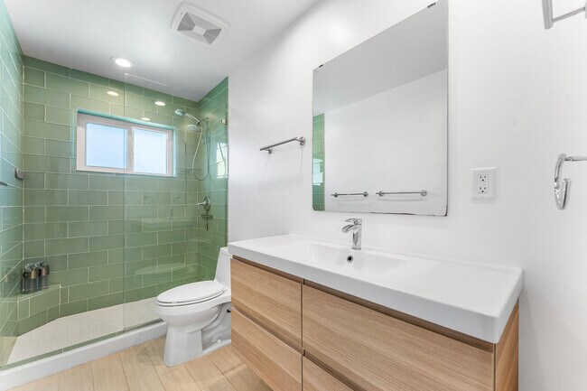 Building Photo - 7643 Overlook Rd