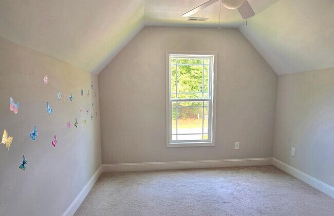 Building Photo - 800 N Third St., Mebane, NC - Bev Roberts ...