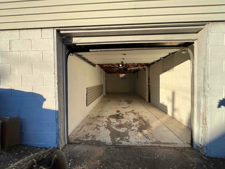 Building Photo - 44 Axley St