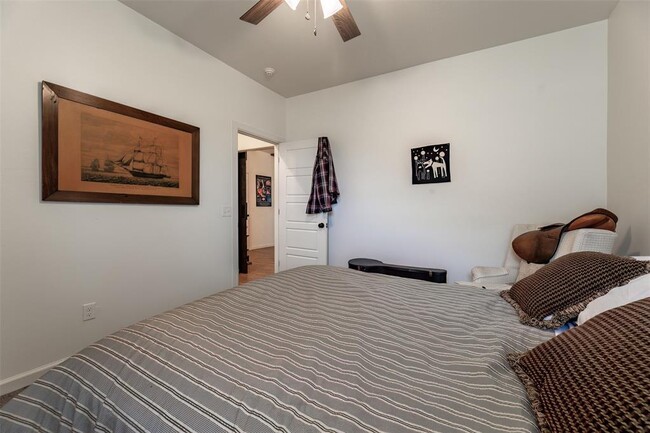 Building Photo - 2429 Rumble Ct