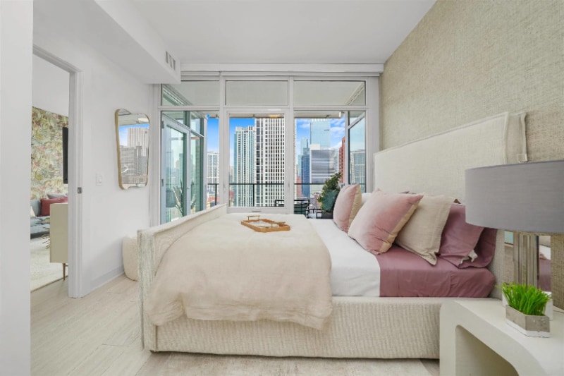 Building Photo - 337 N Halsted St