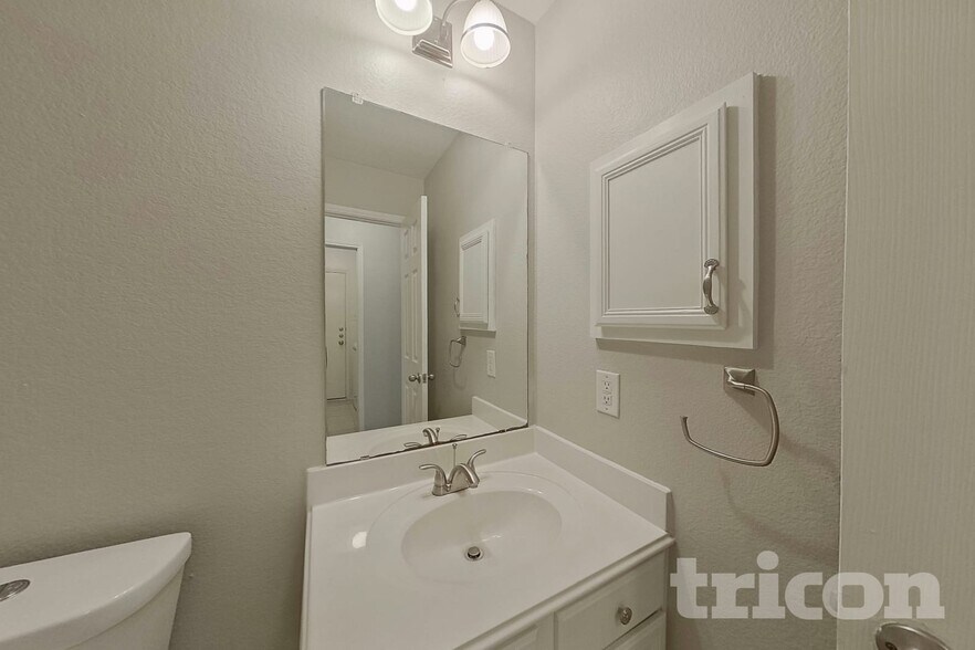 Building Photo - 5445 Trout Creek Ct