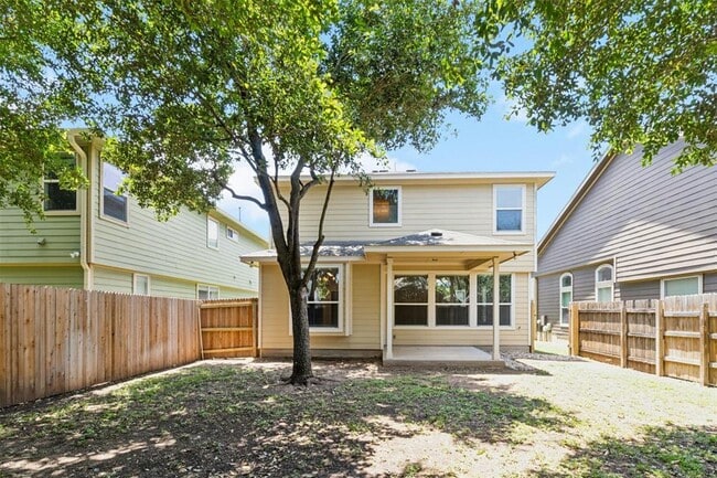 Building Photo - 1600 Sugarberry Ln