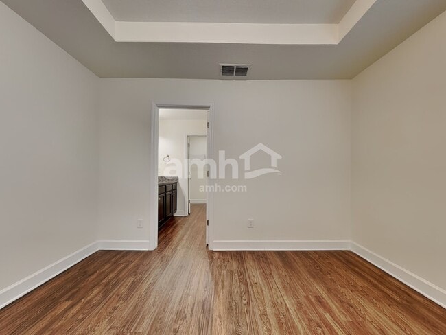 Building Photo - 10327 Watercrest Ct