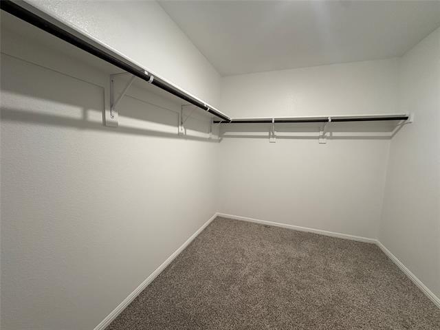 Building Photo - 533 Crestridge Dr N