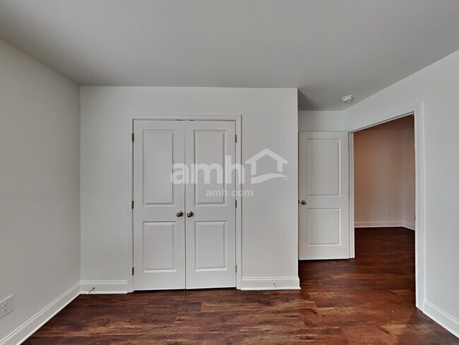 Building Photo - 5263 Blue Mountain Dr