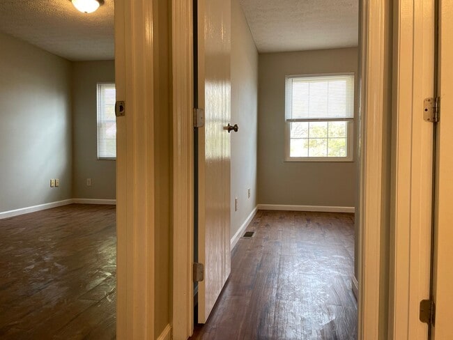 Building Photo - 4821 Lady Jane Ave