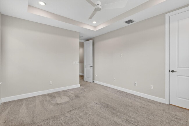 Building Photo - 1887 SE Ocean Cove Way