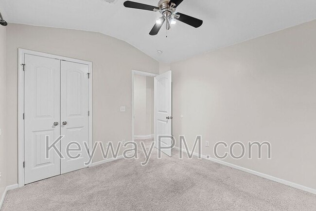 Building Photo - 1468 Collins Dr