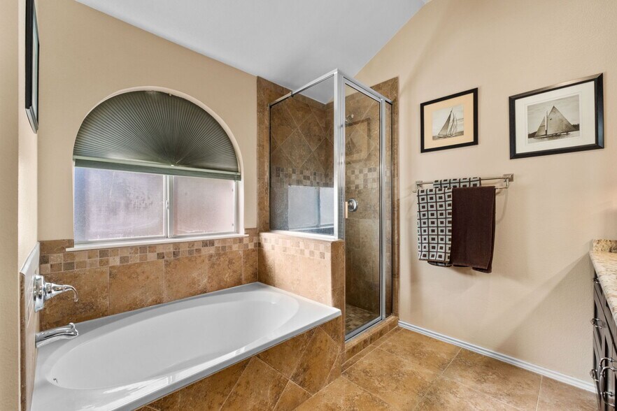 Building Photo - 12211 Hart Crest