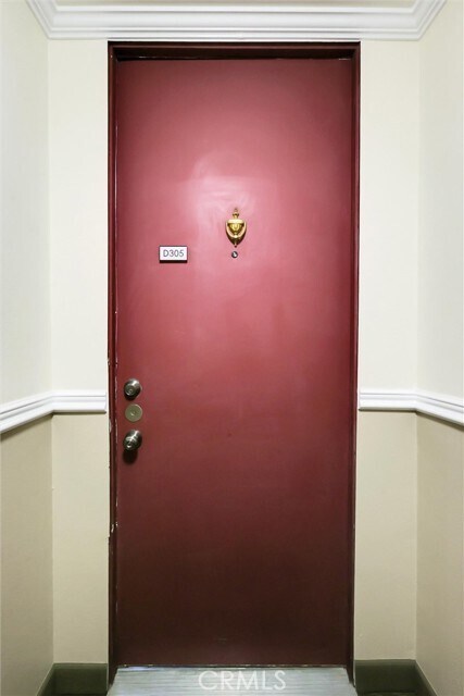 Building Photo - 6542 Ocean Crest Dr