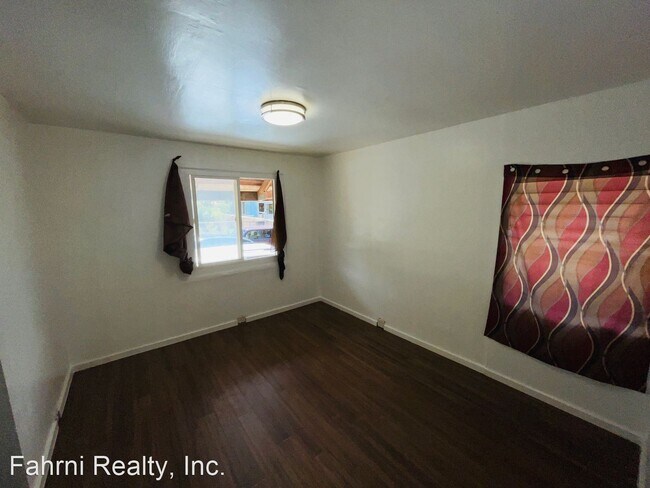 Building Photo - 2 br, 1 bath House - 84-866 #B Hanalei St