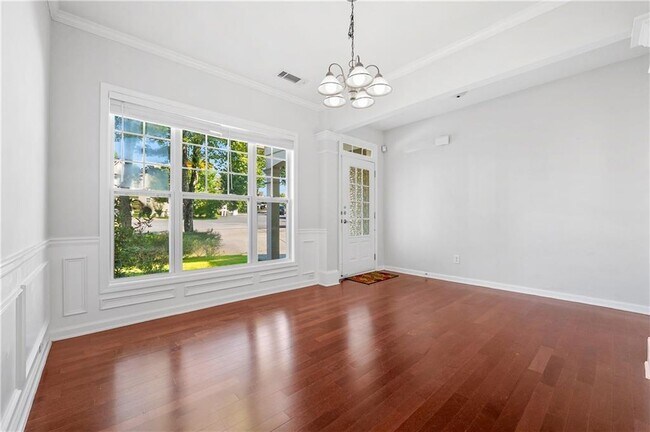 Building Photo - 2113 Worrall Hill Dr