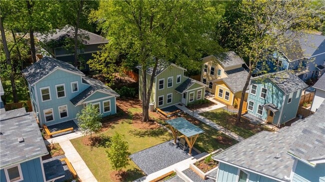 Building Photo - 1351 Finley St NE