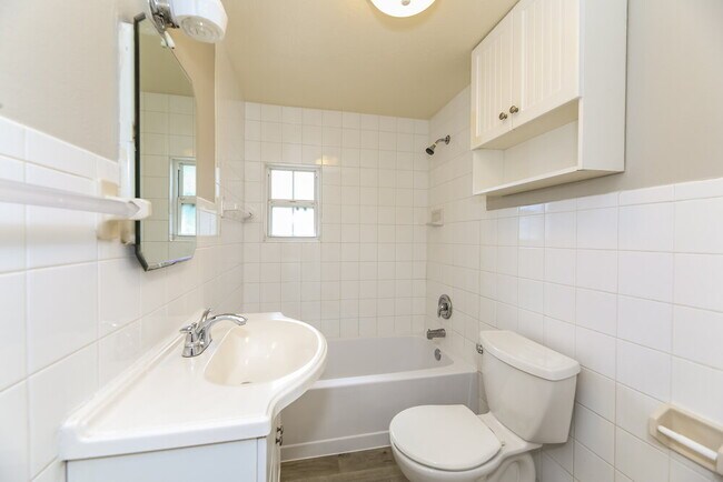 Building Photo - 1845 Co Rd 209B