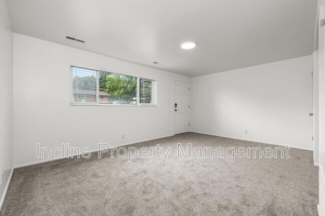 Building Photo - 1069 S 80 E