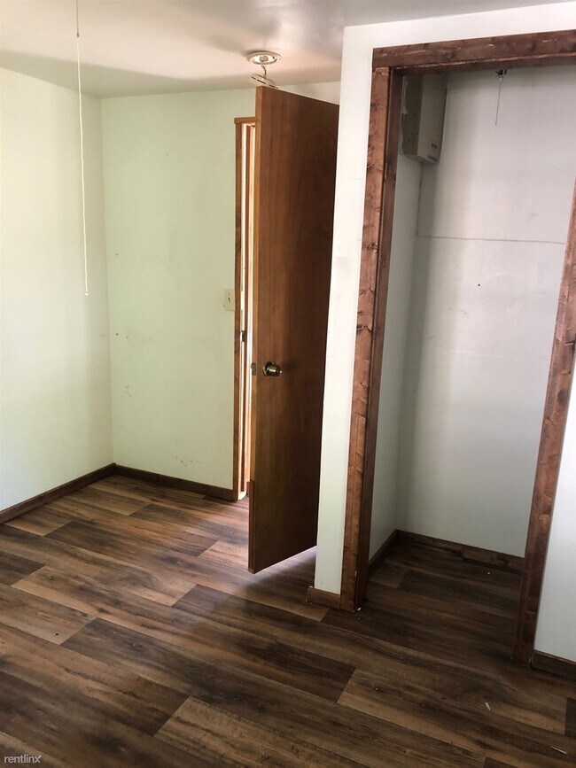 Building Photo - 3 br, 1.5 bath House - 115 Cotton Street