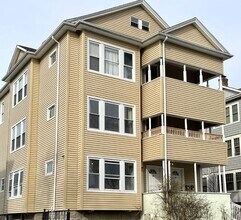 Building Photo - "Charming 3-Bedroom Apartment in Worcester...