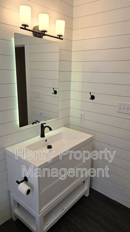 Building Photo - 4521 Briarglen Ln