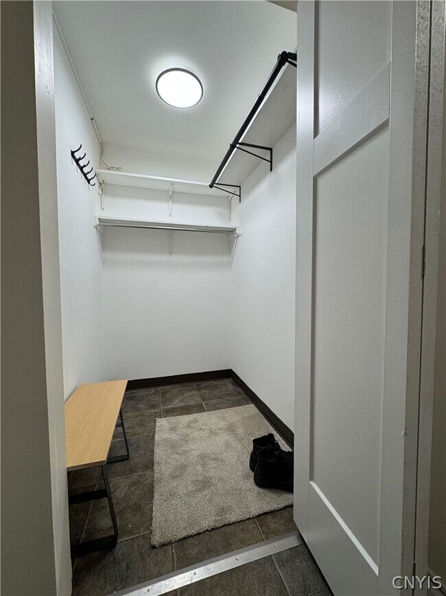 Building Photo - 44 Watertree Dr