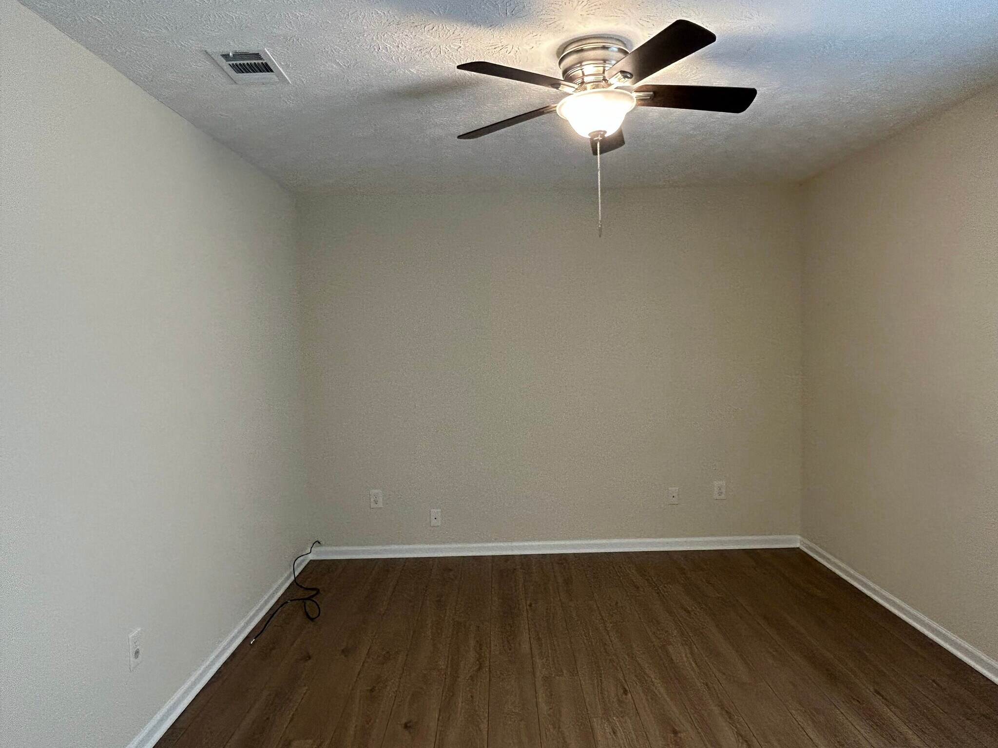 Building Photo - 5538 Summer Ln