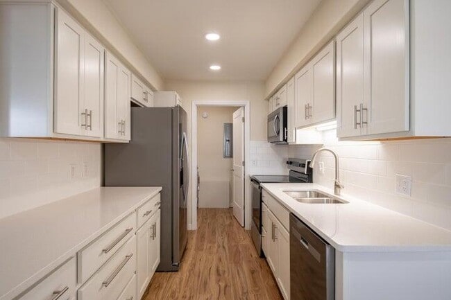 Building Photo - 1529 Wismer St