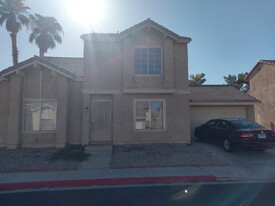 Building Photo - 2743 Clove Bud Dr