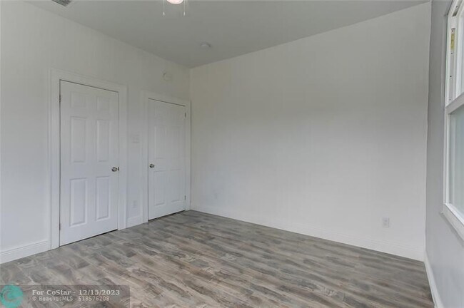 Building Photo - 1833 Taylor St